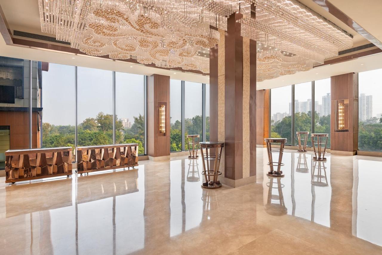 Hotel Radisson Blu Towers Kaushambi Delhi Ncr Ghaziabad Exterior foto The Westin Hyderabad HICC